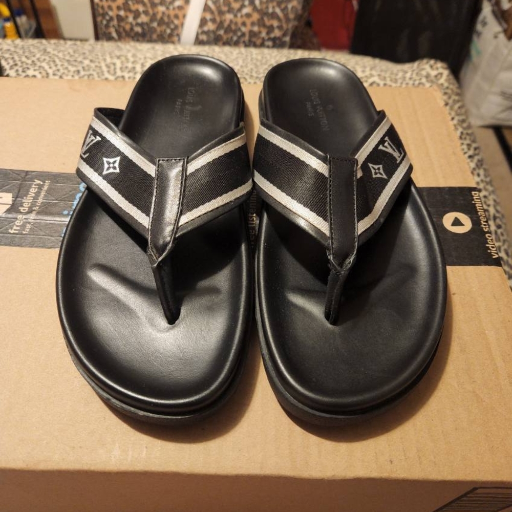 Louis Vuitton Black and White Men's Flip-Flops